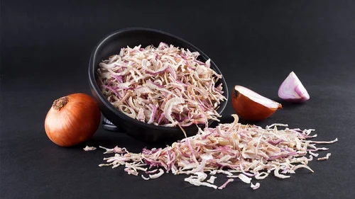 Red Onion by Carlyn Exim